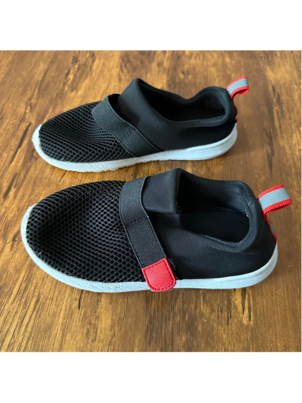 Cat & Jack Water Shoes Girls Toddler Size 11 Black Red Slip On Beach